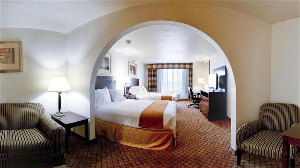 Holiday Inn Express Childress By Ihg Extérieur photo