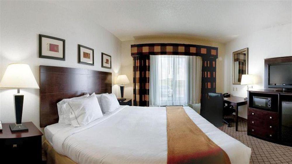 Holiday Inn Express Childress By Ihg Extérieur photo