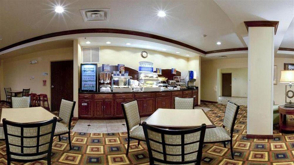 Holiday Inn Express Childress By Ihg Extérieur photo